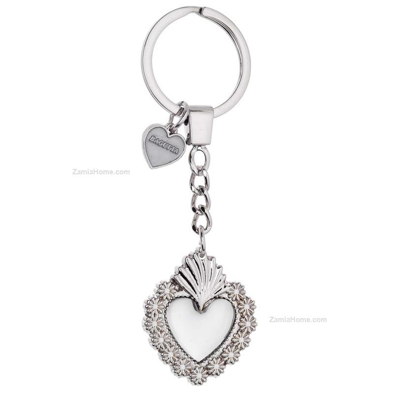Heart keychain daisies decor