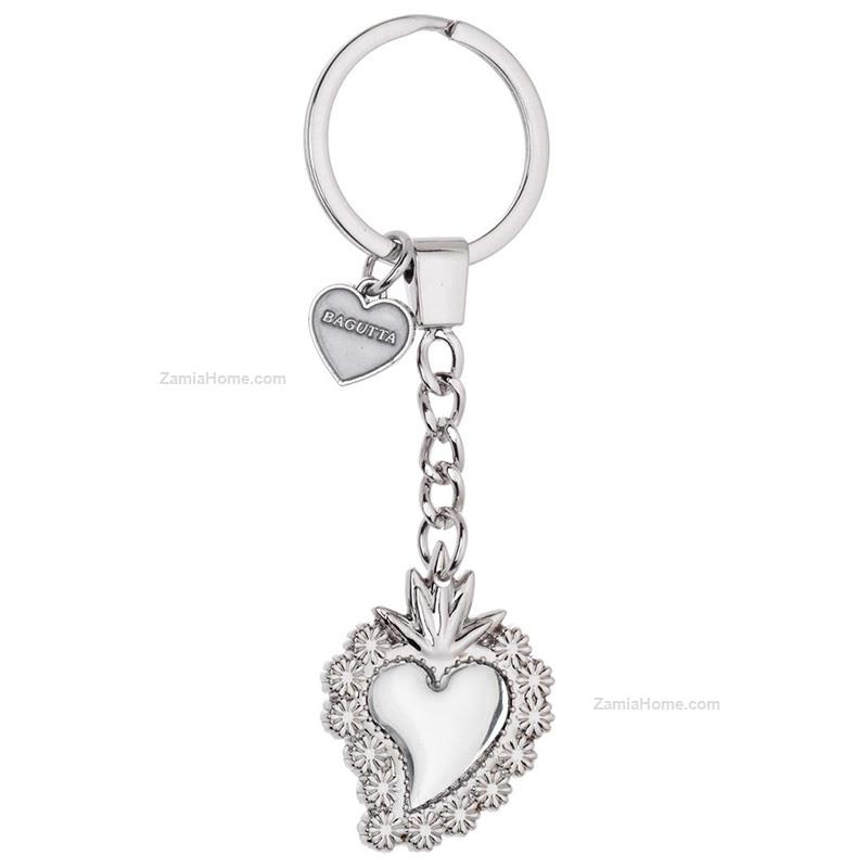 Heart keychain daisies decor