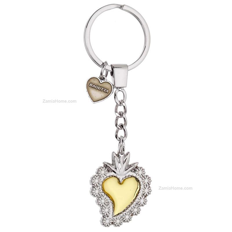 Heart keychain daisies decor