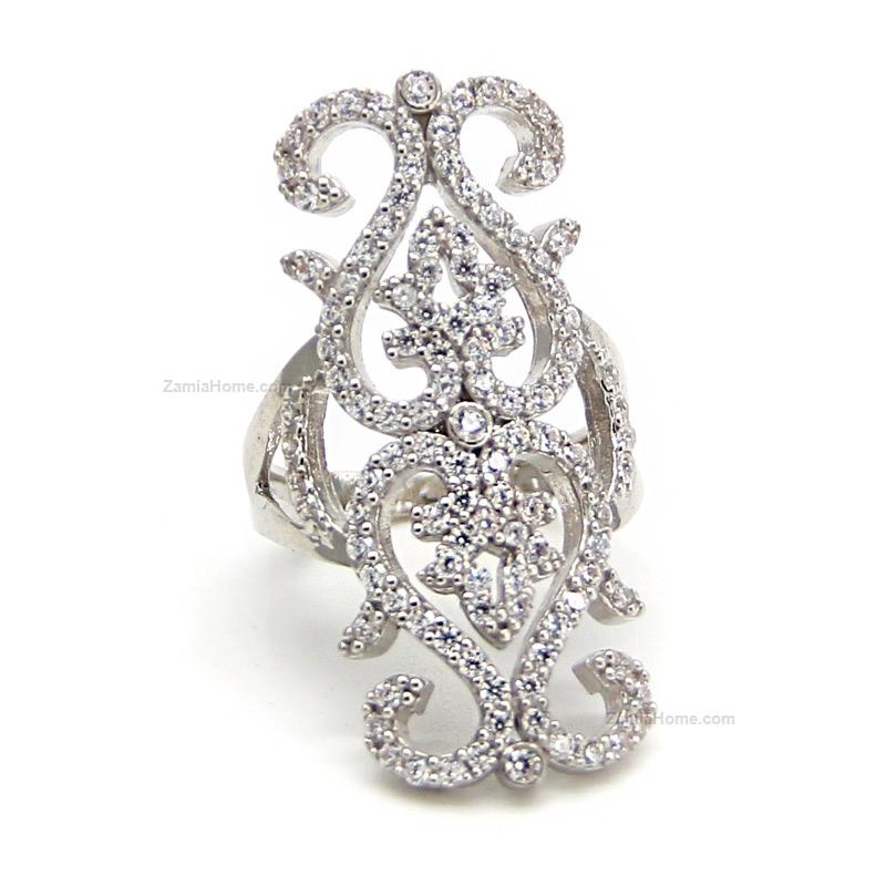 Ring with cz