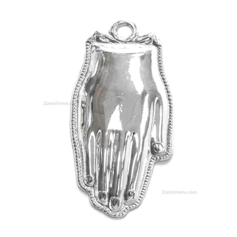 Ex voto hand