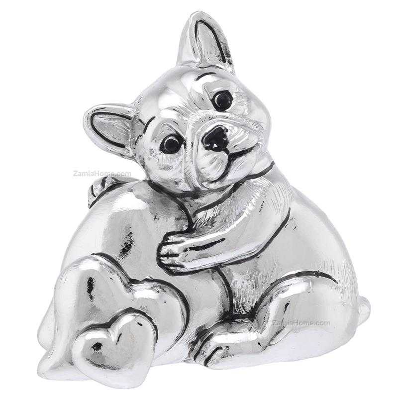 Bulldog con cuori