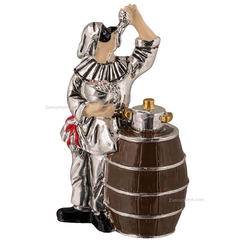 Pulcinella con pentola