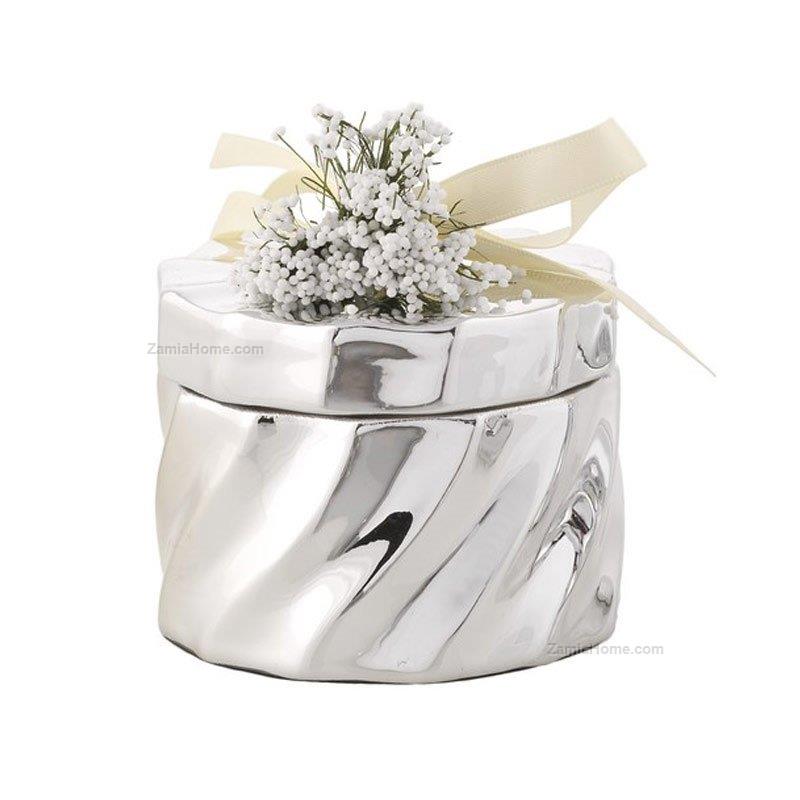 Cylinder twisted box