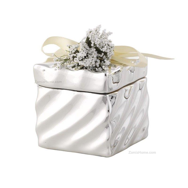 Cube twisted small box