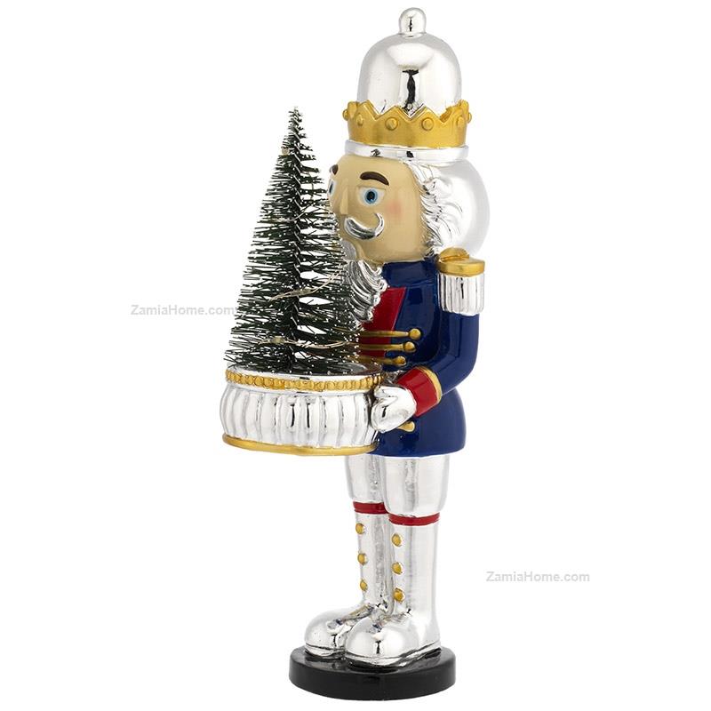 Nutcracker with xmas tree