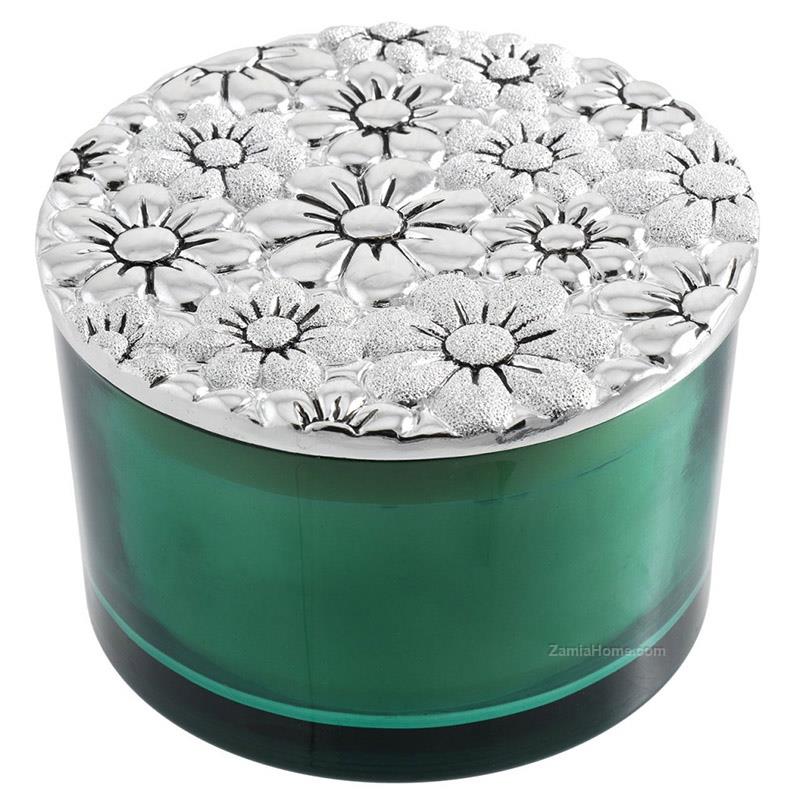 Round small vase with candle