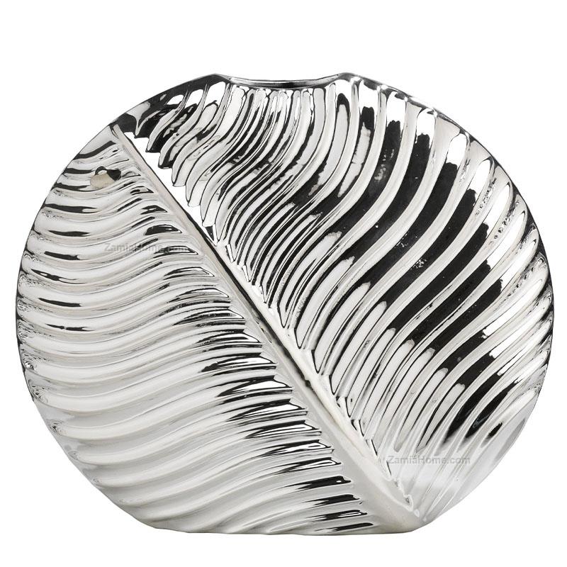 Leaf shape vase