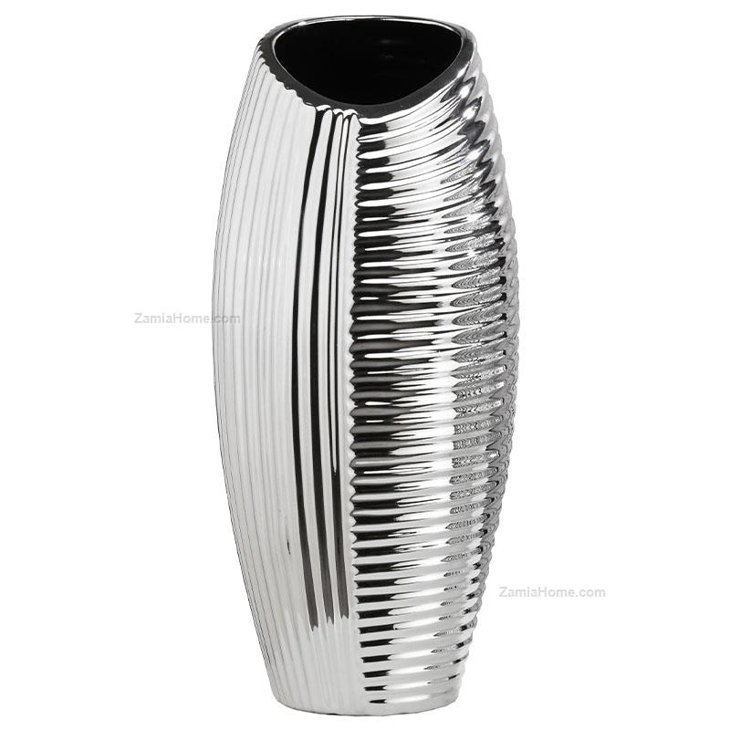 Vase crossed lines