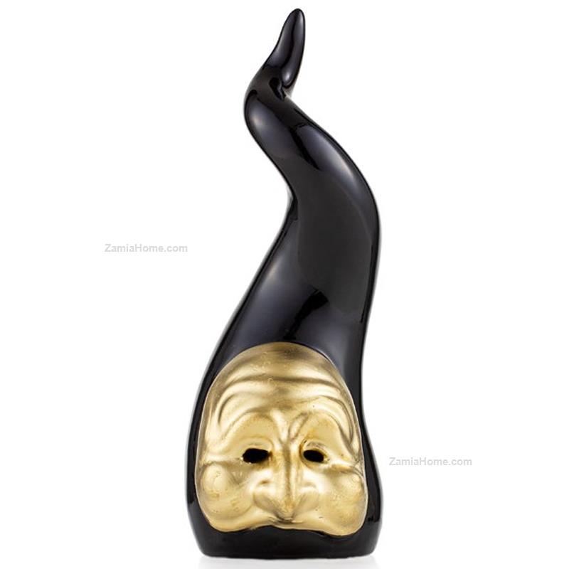 Corno con maschera