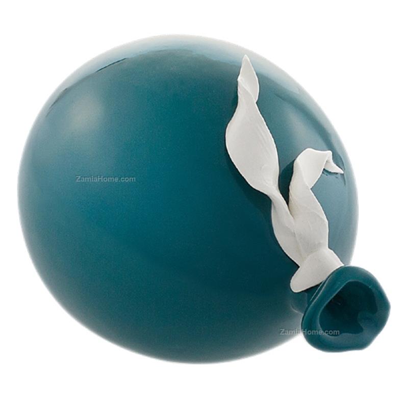 Ceramic balloon