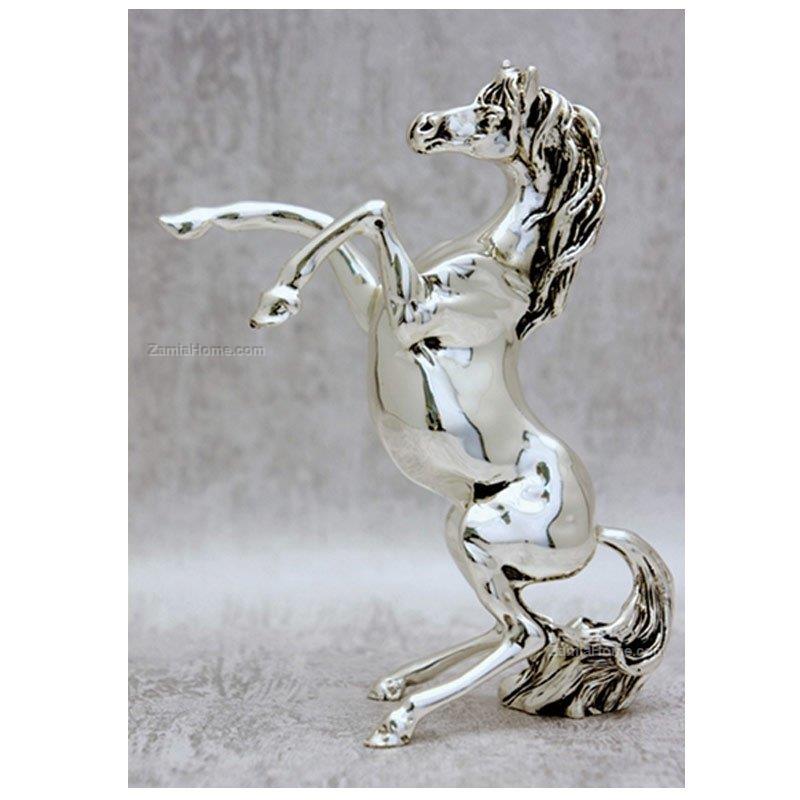Small prancing horse