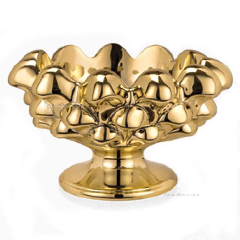 Canterpiece pinecone