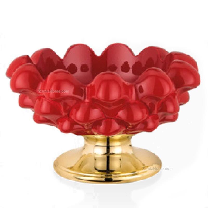 Canterpiece pinecone