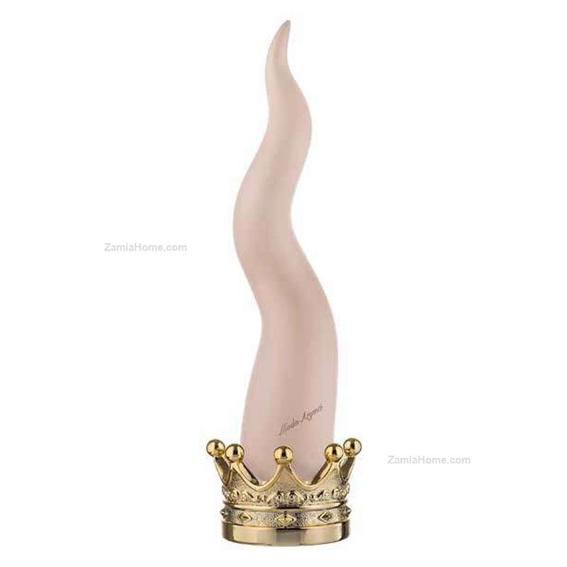Lucky horn with golden base