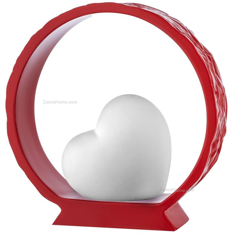 Cuore su base rossa