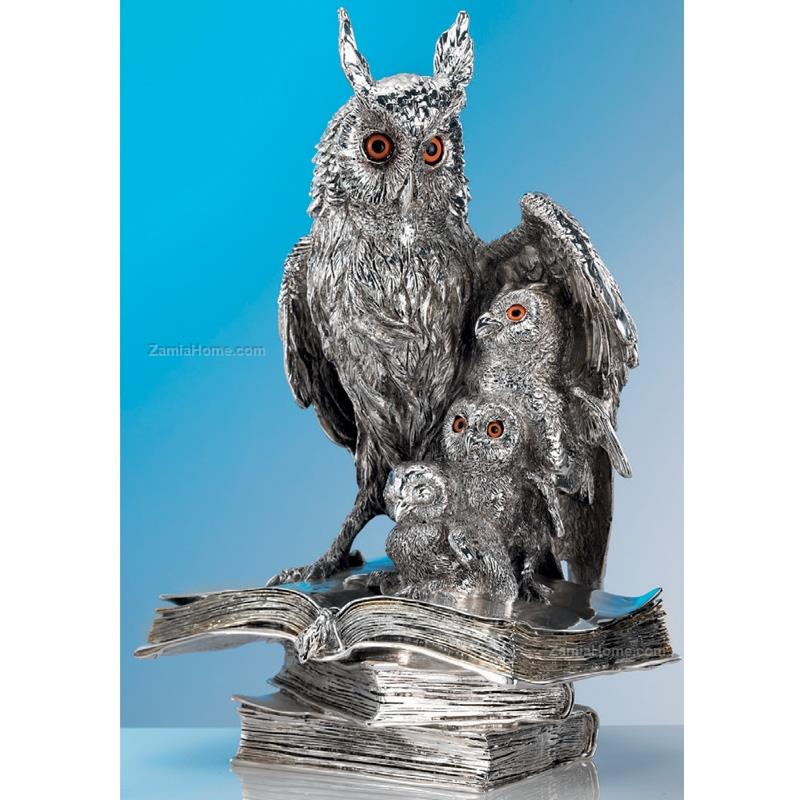 Owl with cubs