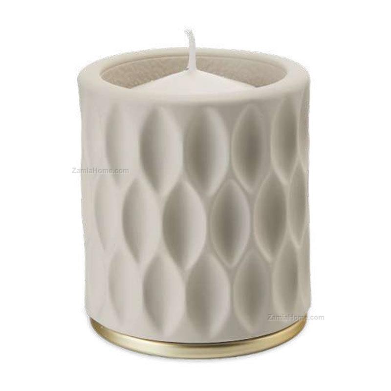 Candleholder with golden base